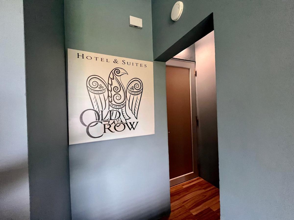 Old Crow Hotel And Suites Βιέκες Εξωτερικό φωτογραφία
