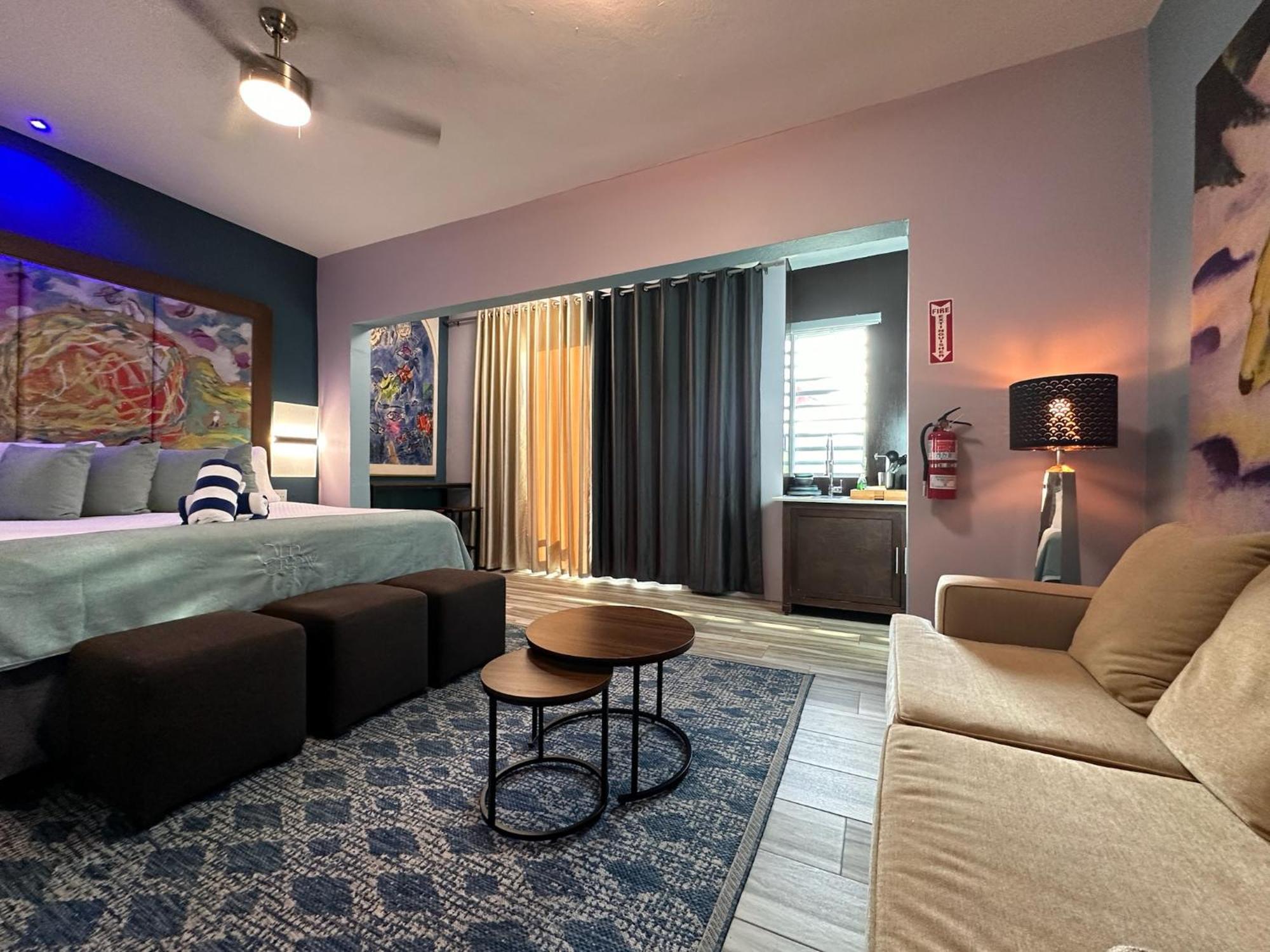 Old Crow Hotel And Suites Βιέκες Εξωτερικό φωτογραφία